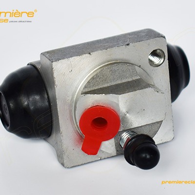 Цилиндр тормозной Duster 4x4  L photo