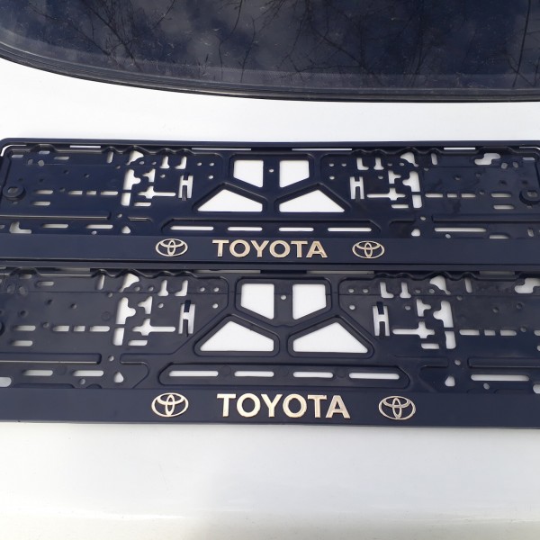 Рамка номера Toyota photo