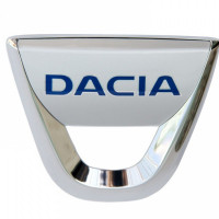 Знак Dacia Logan на решетку капота 2009~ photo